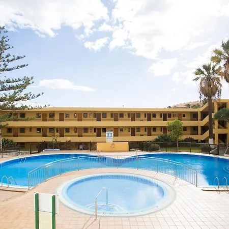 One Bedroom At Arona 200 M Away From The With Sea View Shared Pool And Jacuzzi لوس كريستيانوس