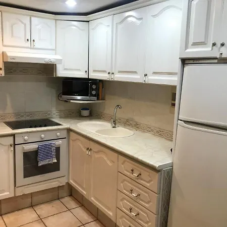 Daire One Bedroom At Arona 200 M Away From The With Sea View Shared Pool And Jacuzzi